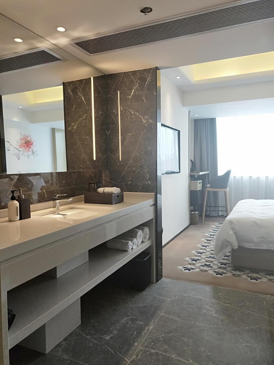Paco Hotel Guangzhou Jiangtai Road Metro Branch Buitenkant foto