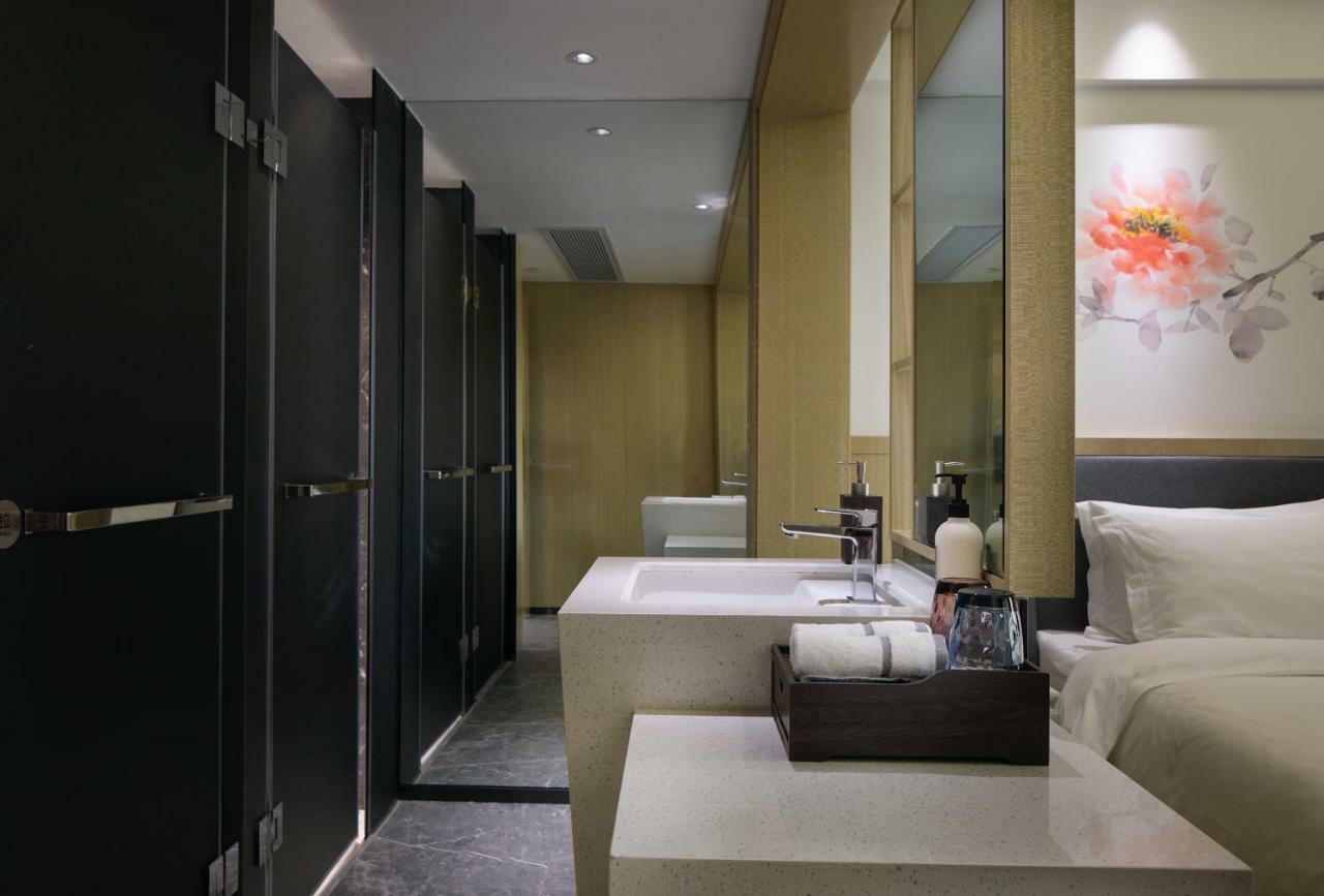 Paco Hotel Guangzhou Jiangtai Road Metro Branch Buitenkant foto
